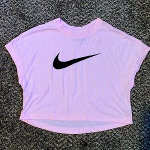 Nike Women’s cropped Top